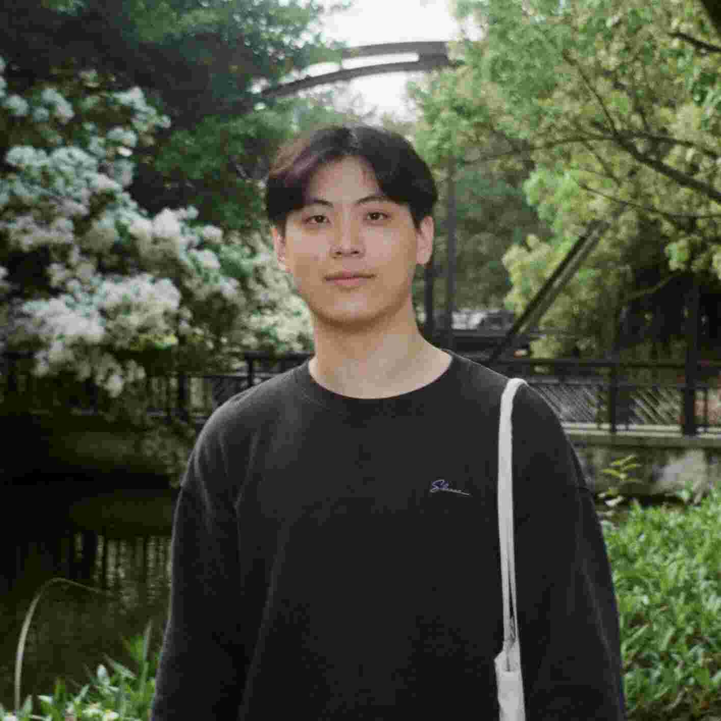  蔡秉修
