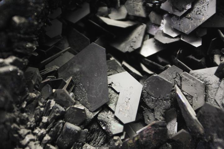 【美股新聞】揭密碳化矽 (SiC)