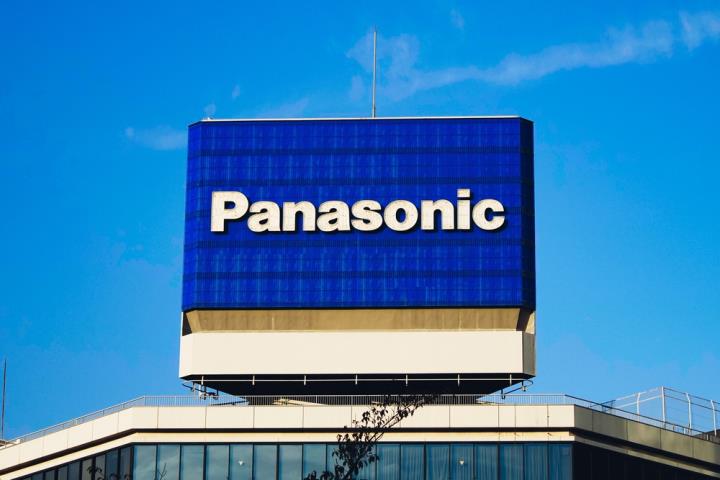 【美股新聞】由於特斯拉需求放緩,Panasonic電動車電池大幅虧損