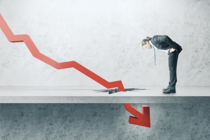 【美股新聞】對沖基金巨頭：聯準會不削減利率恐引發經濟急降，硬著陸風險升高！