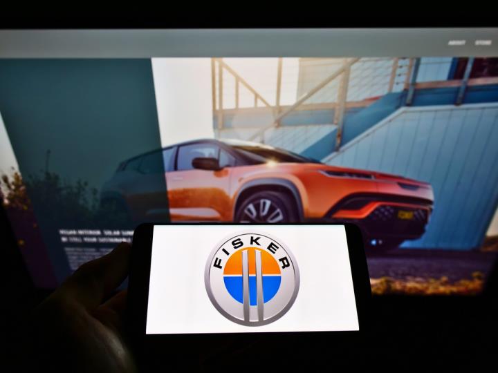 【美股新聞】蘋果收購Rivian？日產與Fisker合作？是電動車市場的危機還是轉機！ 