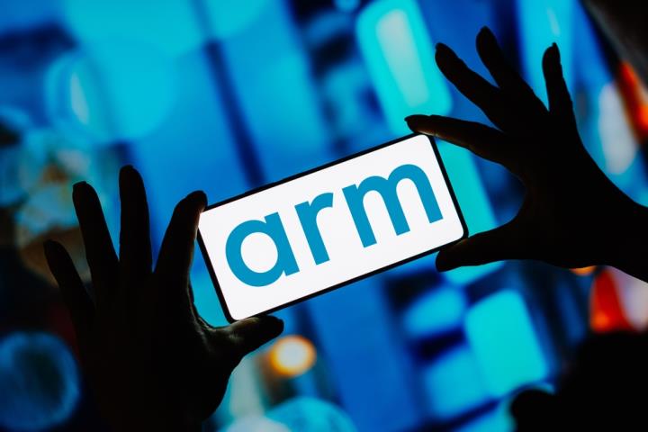 【美股新聞】Arm 即將加入納斯達克100指數，有望獲得市場提振！