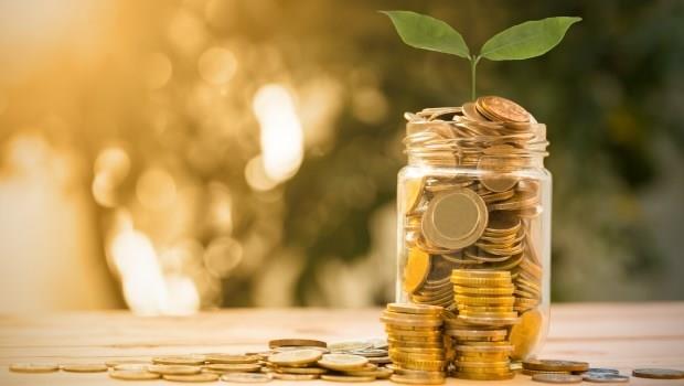 《黃金價格換算成人民幣是多少？》現在投資黃金好嗎？