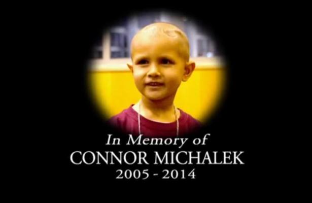 當很多人都覺得摔角運動等於暴力時，一個八歲小男孩的故事改變所有人的看法....