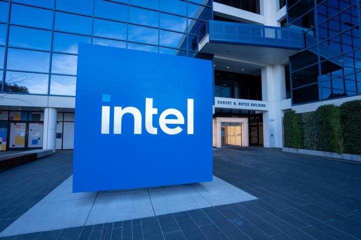 【美股新聞】Intel急售Altera股權，轉型契機還是最後一搏？