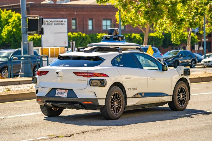 【美股新聞】Waymo推出全自駕叫車服務,舊金山全年無休上線