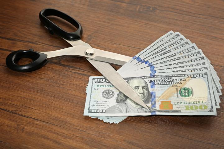 【美股新聞】六月非農數據發布，九月降息機率提高至73％