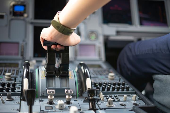 【美股新聞】航空業載客量創新高，利潤卻慘淡？