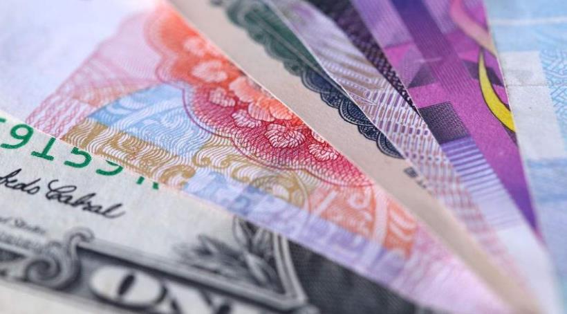 如何進行外匯交易平台比較,選擇適合自己的平台?