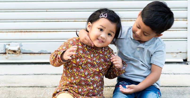 妹妹不是只有拌嘴而已！研究證實：有妹妹的人「生活更開心健康」，你能這麼快樂都得感謝她