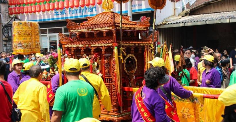 繞境要停，那掃墓該不該繼續？ 公衛專家：口罩戴了，卻沒其他「配套」... 勸你延期