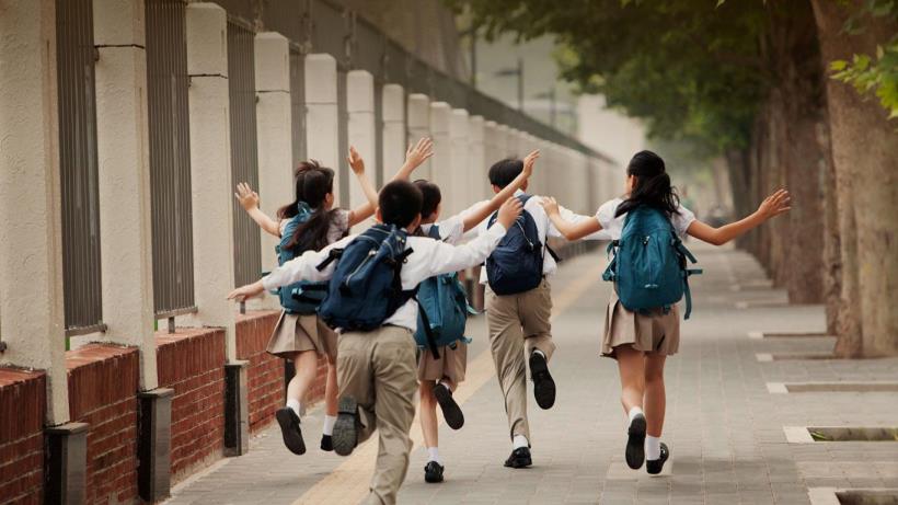 爸媽放手吧，就讓孩子做這 5 件「壞事」吧！沒想到 跟小孩說：「不要亂跑！」會有這麼嚴重的後果..