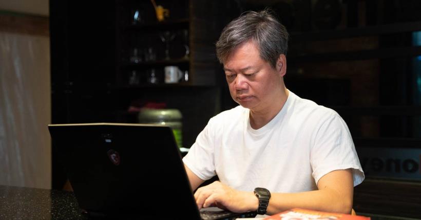0056 領股利 大贏 定存？存股達人陳重銘：反向操作「賺價差」年獲利 18％，2 觀念 很重要！