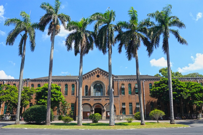 在台灣還沒有矽谷前，建中、台大 只是台灣的「負擔」，不是驕傲！