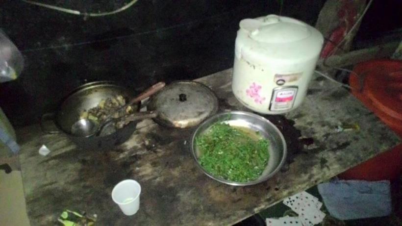 這不是柬埔寨 是「台灣山寨」！你無法想像 沒鞋襪穿是他們的日常…