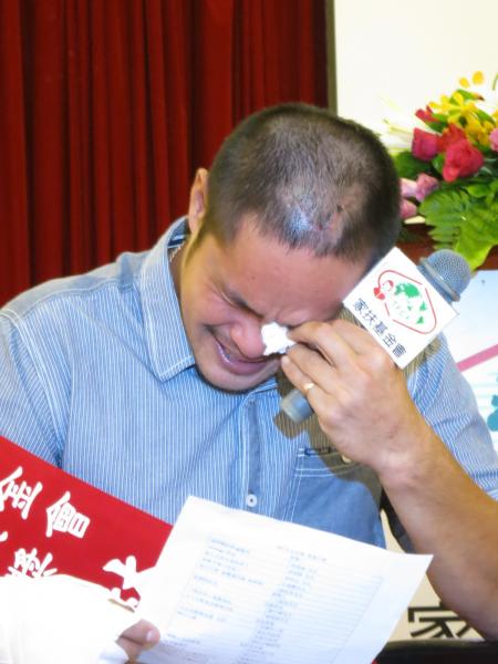 父母離異、從小跟外公撿回收,窮到常吃不飽的林智勝,即使低潮、受傷,也堅持做的 1件事!