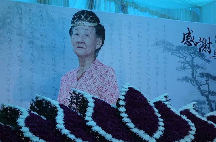 莊朱玉女阿嬤愛心自助餐