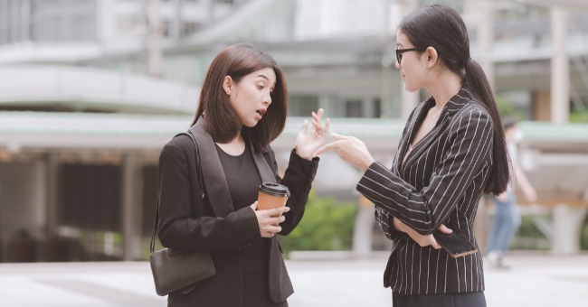 一點小事就惡言相向，永遠都在抱怨...職場上３種人，如果不幸遇到，能遠離就千萬別靠近！