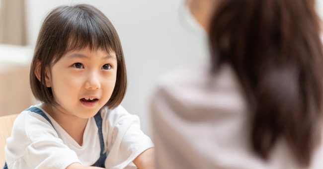 小孩愛頂嘴 句句引爆你的怒火？那不是叛逆 是傾訴！學會５要點，你才能聽懂孩子的心聲...