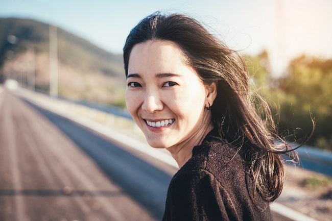 女性