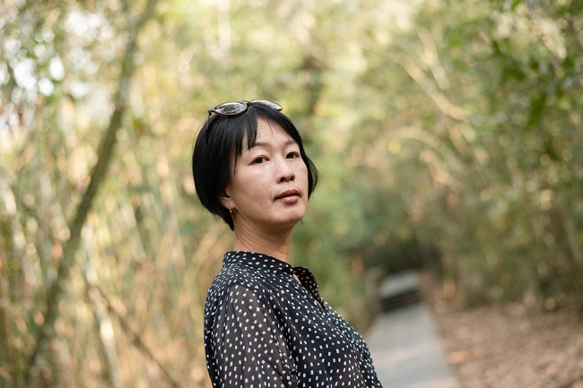 女人