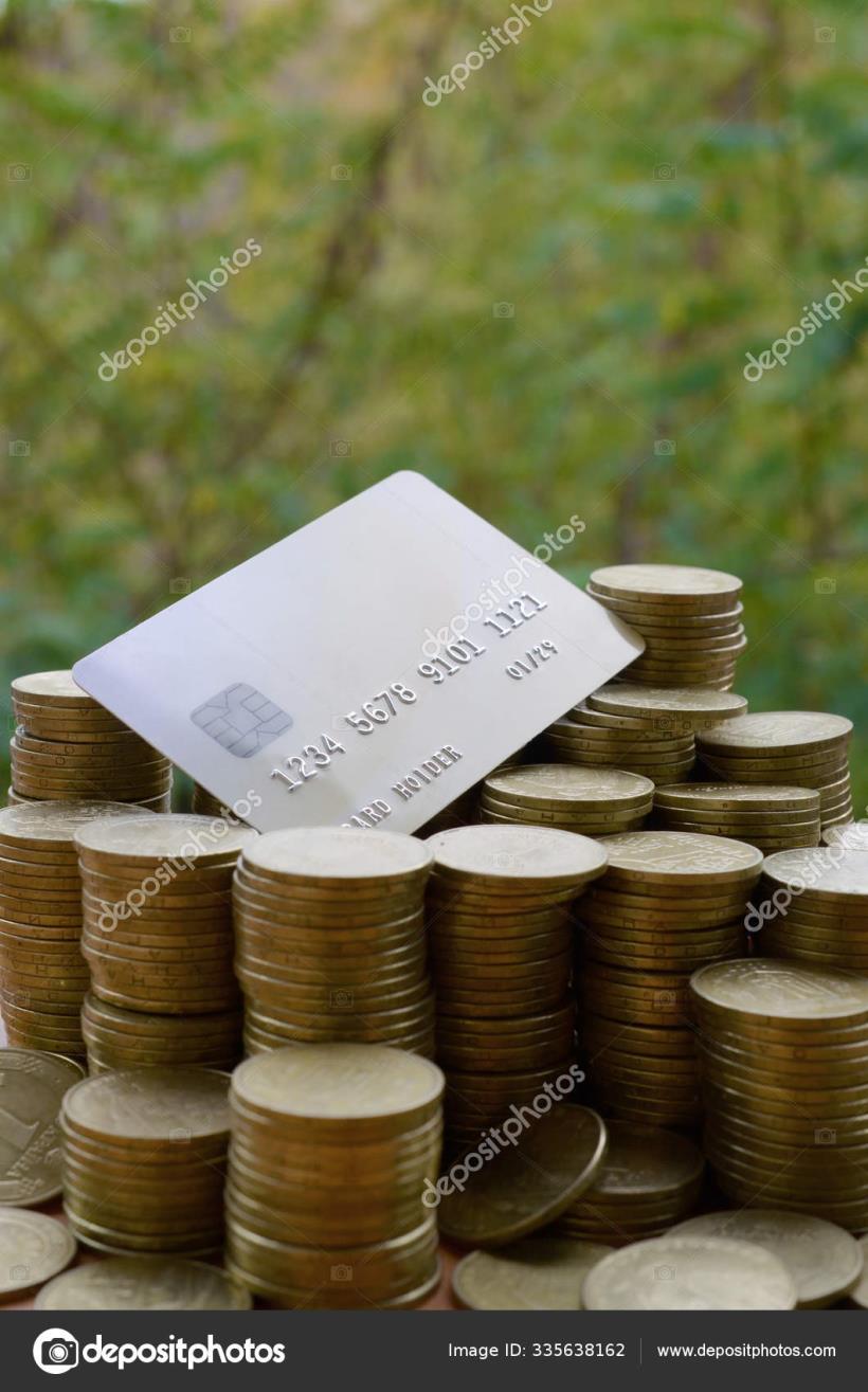 以人壽為主要獲利來源的金控—國泰金(2882)，適合定存還是賺價差？