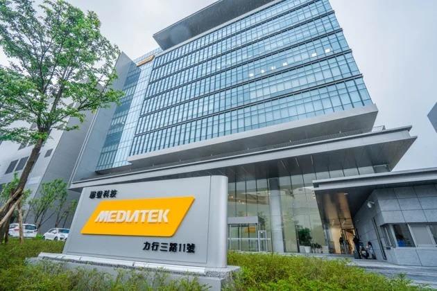 旗艦天璣 9500 擋不住股價修正？解析聯發科（2454）短期承壓的兩大「隱憂」與長期爆發點