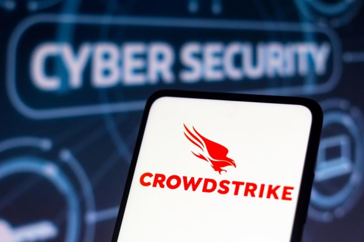 【熱門股】CrowdStrike引爆全球IT黑天鵝事件，股價暴跌是機會？