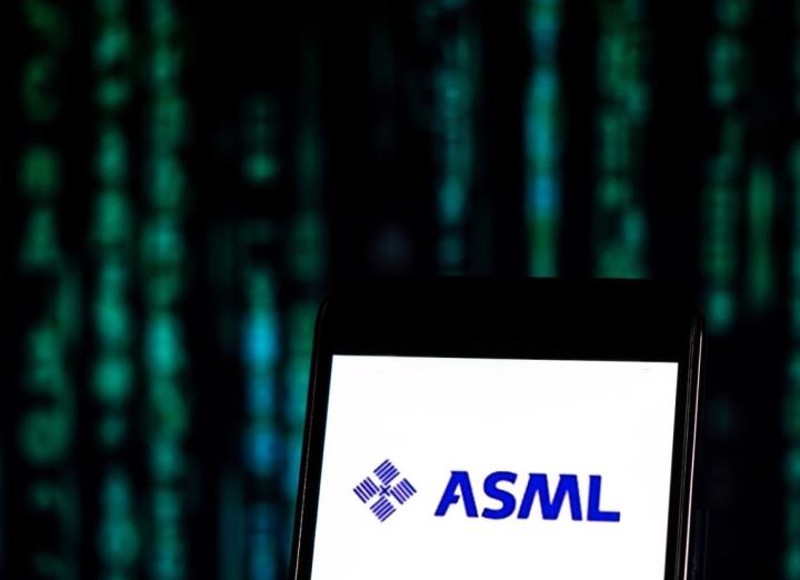 【美股新聞】ASML 稱前中國員工盜用其關鍵芯片技術的相關數據