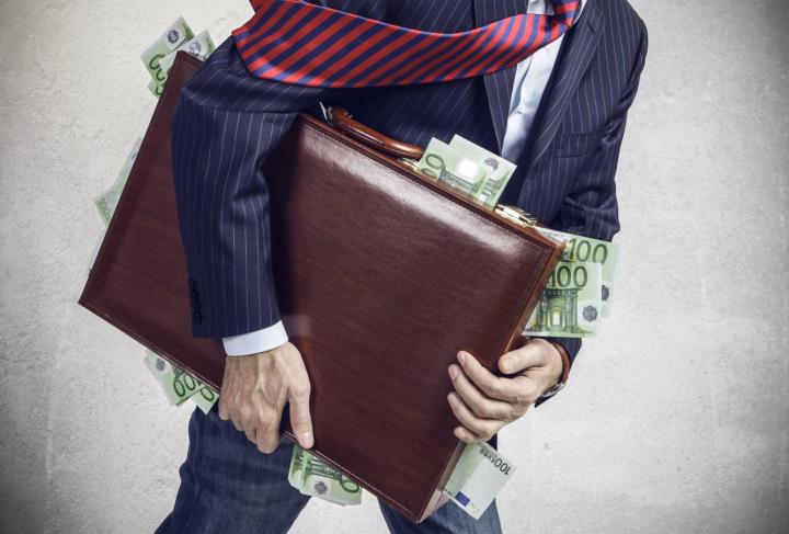 【美股新聞】為什麼監管機構在美國歷史上第三大銀行倒閉事件中查封了 Signature Bank