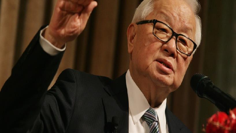 「耍心機」才能升遷？老闆不說的「 5 大職場潛規則」，讓你不用拍馬屁，也能贏得職場好人緣！