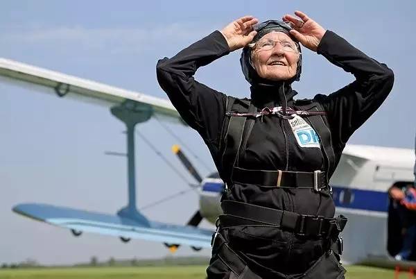 「到死都要運動！」90歲超狂體操阿嬤，用行動告訴你：年齡不是限制，你也可以永保青春！