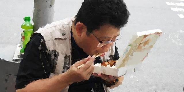 如何利用一天中午休息時間 現賺一個月上班族薪資