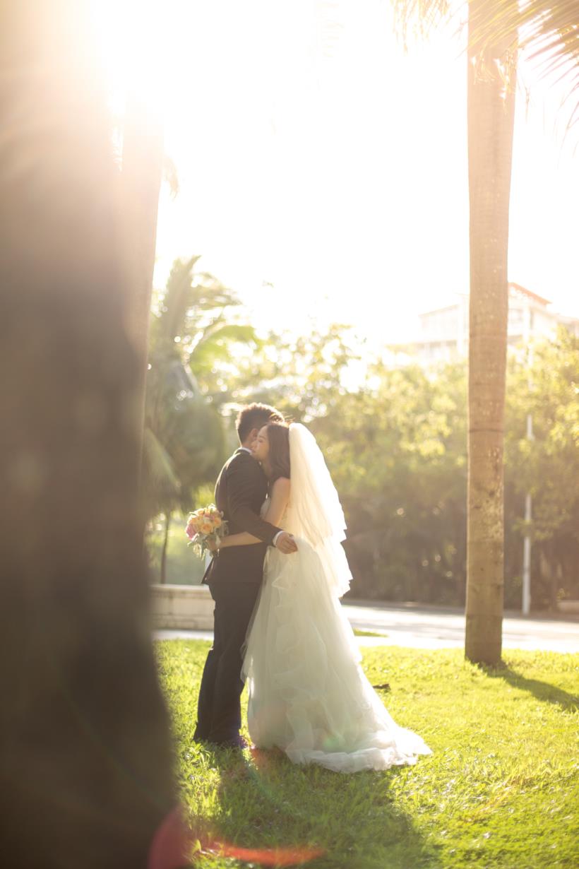 優質的服務、超值的選擇！我們捨棄墾丁到三亞拍了超美婚紗~