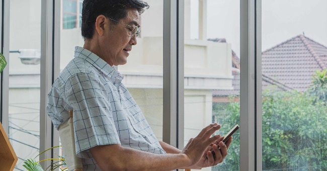 看到新聞「利多」就想買？小心被騙上賊船！專家教你「解讀」好資訊、「解毒」壞情報