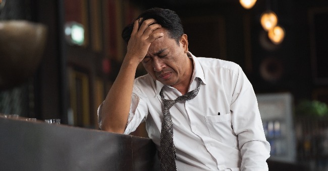 股票套牢怎麼辦？裝死或加碼攤平都不對！專家教你 抓對停損時機，把錢賺回來！