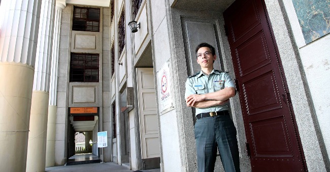 算利教官