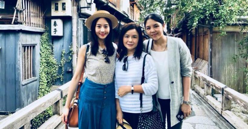 女兒都離家後，張鈞甯母親 道盡父母心聲：「孩子，不用帶我去哪兒玩，只要妳回家... 我就很開心！」