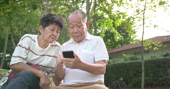 把錢放定存？你的退休金恐趕不上老化速度...只需 1 招，讓你到 99 歲都還有錢花！