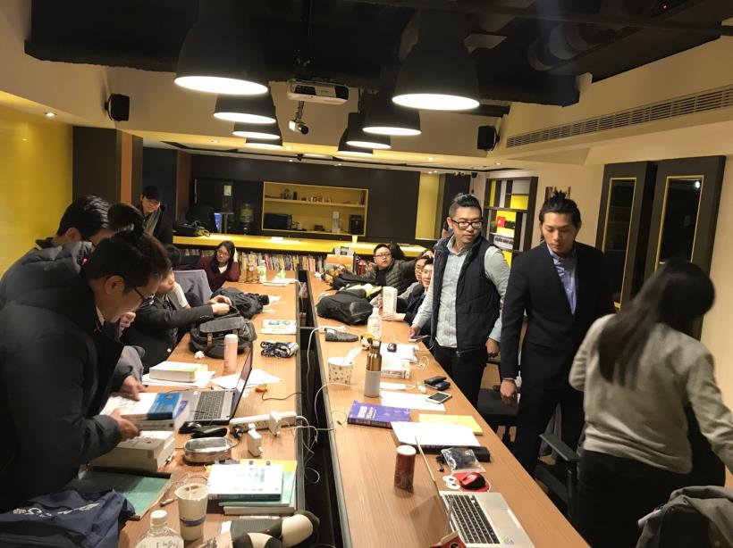 半年的時間，專心做好一件事！除了學好程式之外，3位年輕人更打造了屬於自己的 App