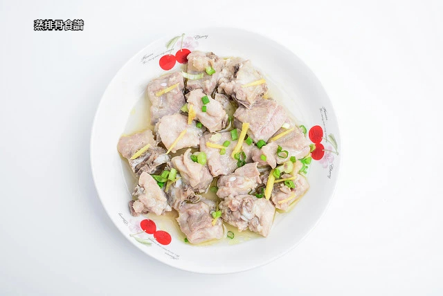 燉排骨時，先焯水不是對的!大廚師教你恰當作法，排骨細嫩無腥味兒