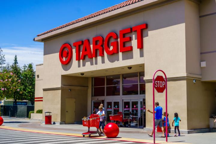 【美股研究報告】Target FY22Q3再度財爆並下調第四季展望，慘澹的營運表現是否能在FY2023迎來轉機? 