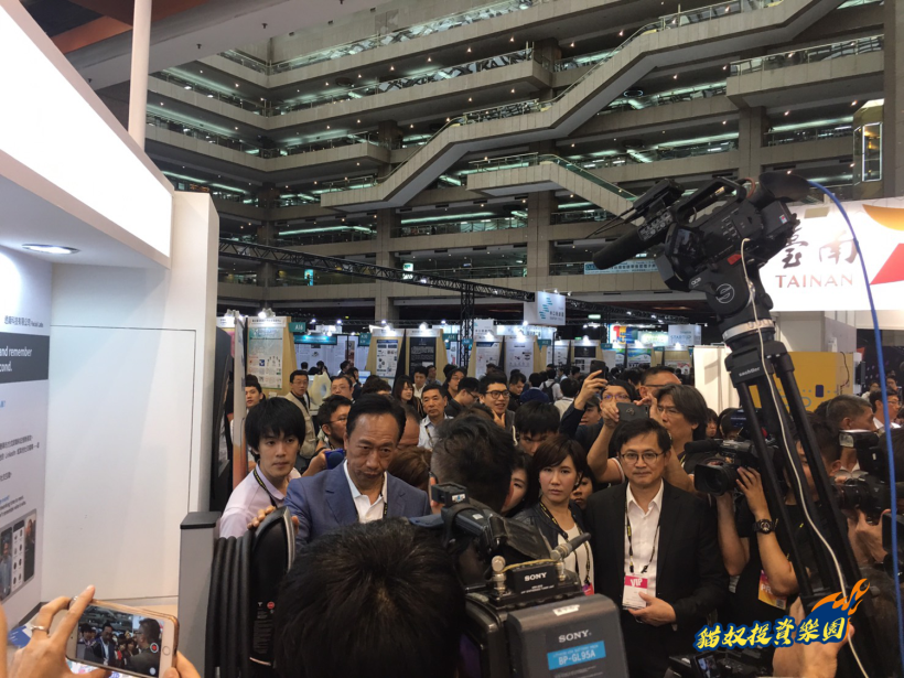 郭台銘現身 COMPUTEX ！『2 檔』題材股引領下半年「新主流」，獨家搶先看！