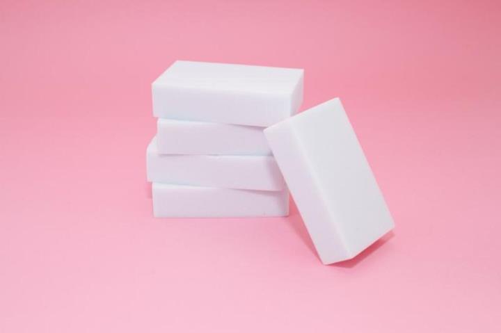 毛巾還是海綿：洗臉的最佳選擇和注意事項