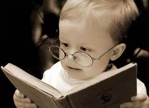 像爸爸還是像媽媽？夫妻誰的基因決定了孩子智商？原來答案是....