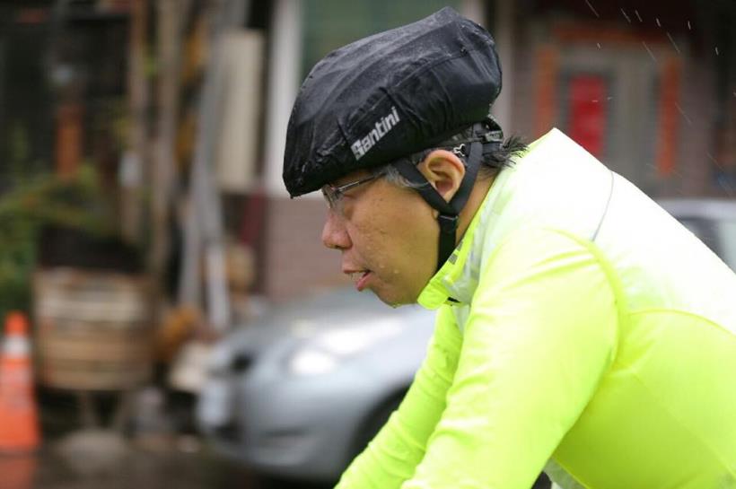 57歲的業餘阿伯 挑戰1天騎完520公里？柯文哲不當市長跑去騎車，其實背後的...才是一輩子的資產！