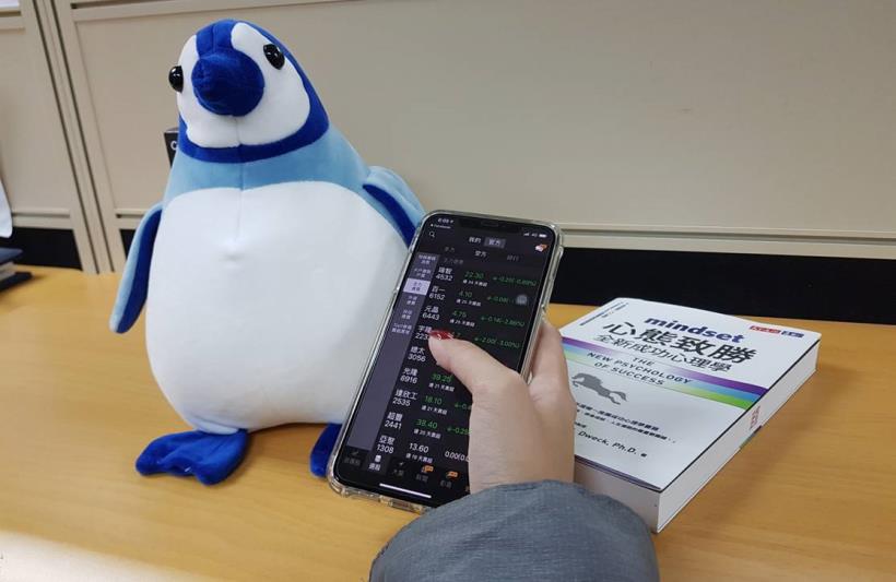 看盤、選股、教學一把罩！選股神器「籌碼K線APP」，用 4 招打造你的黃金持股！