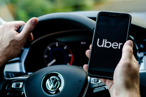 【美股新聞】Uber 縮減成本,稱僱用已是一種特權