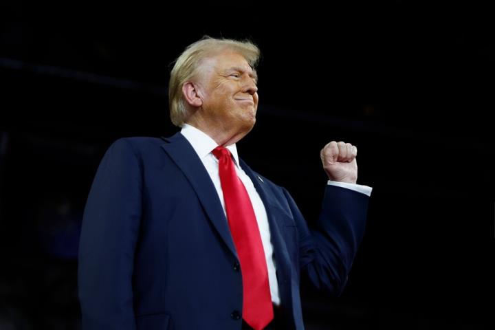 【美股新聞】川普宣布杜拜200億美元投資美國資料中心