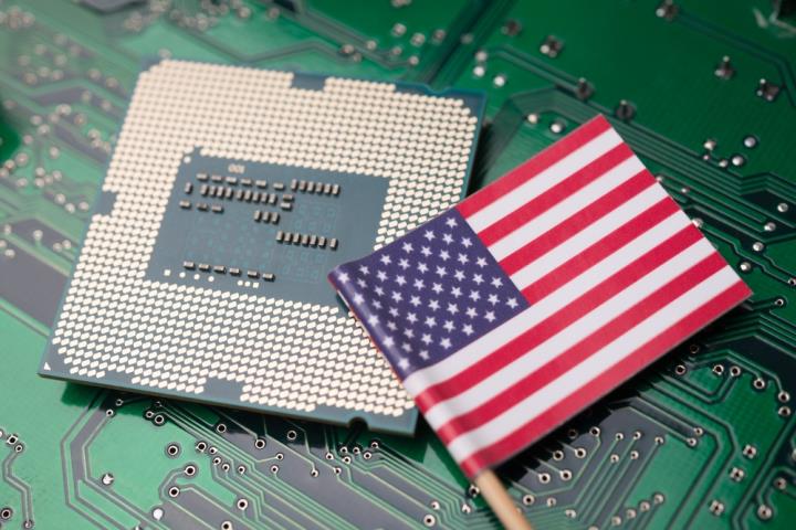 【美股新聞】美國AI晶片出口限制新規，限制技術外流